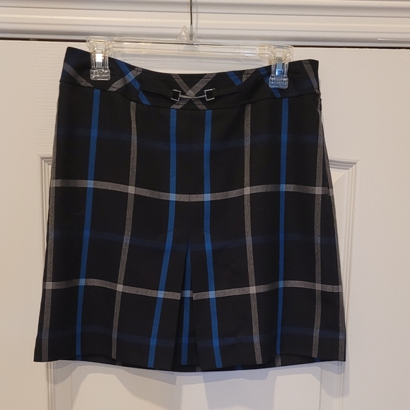 LOFT Dresses & Skirts - Plaid skirt. Like new 8p